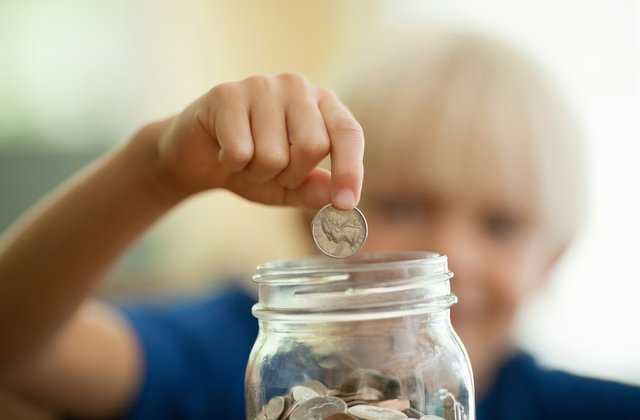 7 Lessons to Teach Your Kids for Financial Literacy Month
